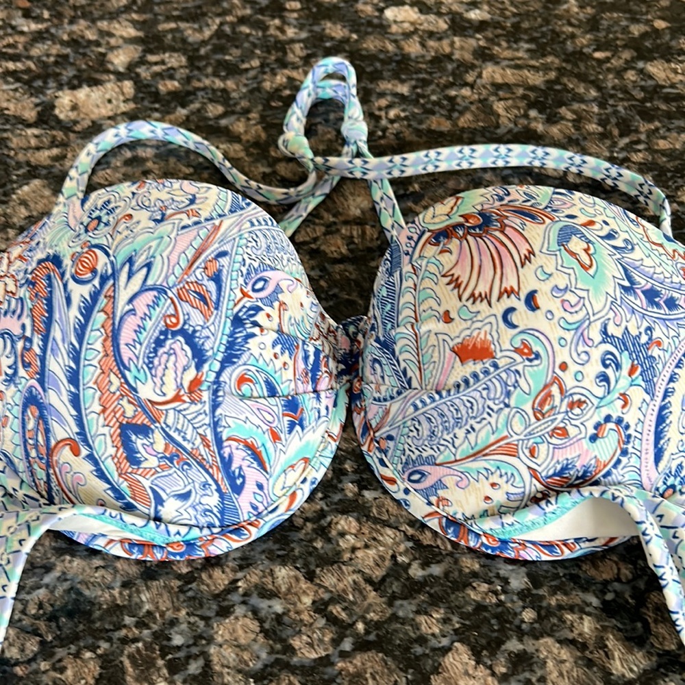 VICTORIA SECRET BLUE WHITE PAISLEY BIKINI TOP W TASSEL TIE BACK SIZE 36C